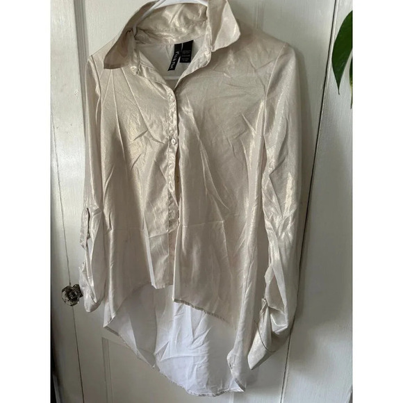 Fun & Flirt women’s size Medium Blouse - Picture 2 of 9